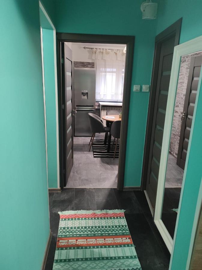 בוקרשט Private Room Near 3 Min Metrou Crangasi, 40 M2 מראה חיצוני תמונה
